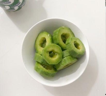 吃羊角蜜瓜视频,一尝倾心，甜蜜满溢